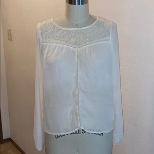 H&M DIVIDED Lace blouse